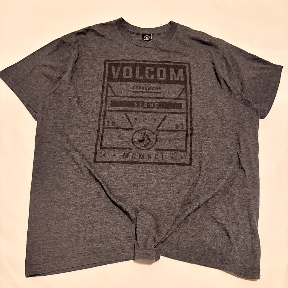 Volcom Graphic Tee Mens Large Charcoal Gray Stone Logo Short Sleeve T-Shirt